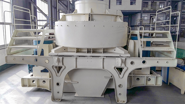 Sand making machine