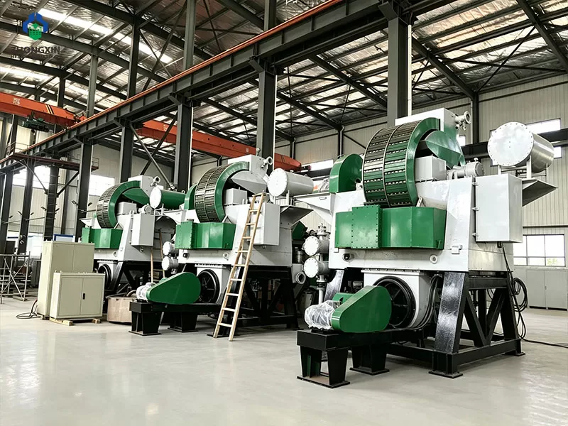 Slurry feeding box and tailings discharge chute assembly