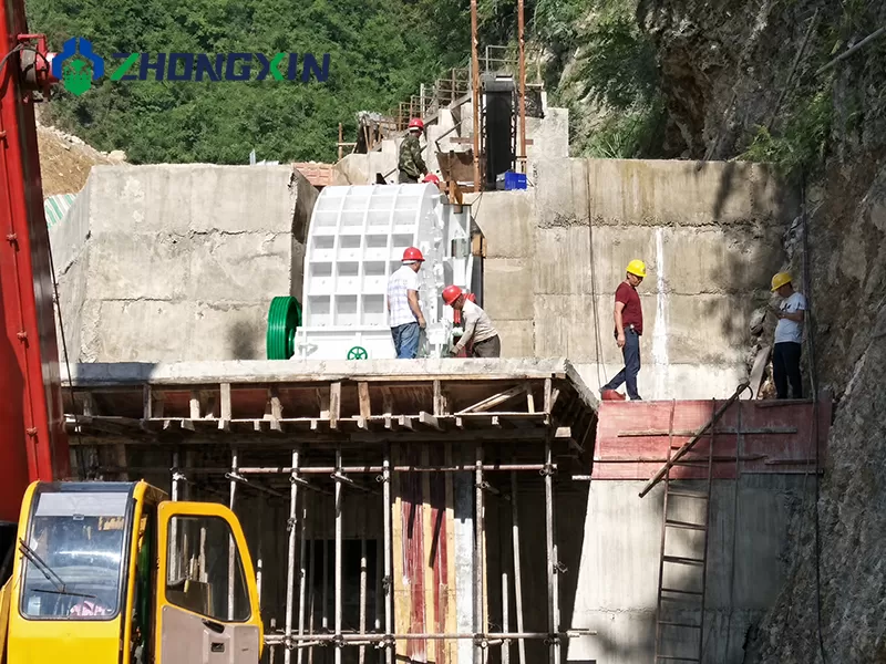 Top view of PCZ heavy hammer crusher feed hopper handling large bulk raw stones