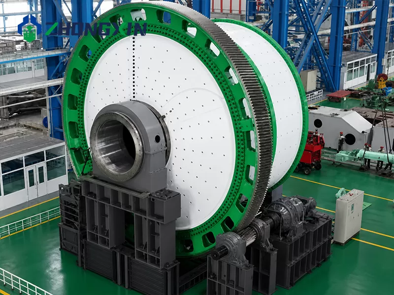 Trunnion and bearing of the autogenous mill during workshop assembly