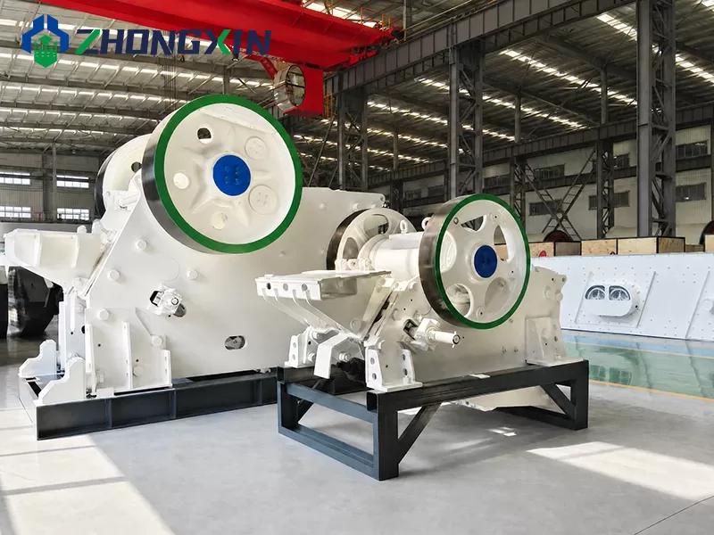 Factory stock of European jaw crushers for high-capacity mining projects.